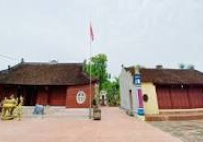 Lăng mộ tướng công Hà Phúc Tuệ, tại thôn Cầu, xã Đoan Bái, huyện Hiệp Hòa, Bắc Giang. Di tích cấp tỉnh.